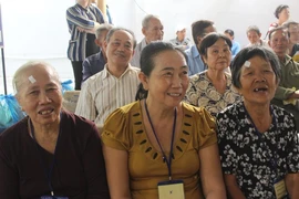 Từ mai mắt sáng, tôi yên tâm đi làm thợ hồ rồi!