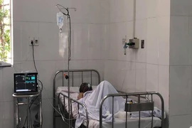Tài xế xe bồn chở xăng bốc cháy ở Bình Phước bị bỏng nặng 