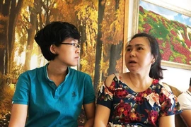 Những người mẹ phập phồng lo sợ con thiếu máu truyền cả đời