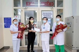 Bệnh nhân 32 bay chuyên cơ từ Anh về nước xuất viện