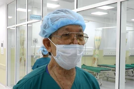 Chia sẻ của bác sĩ mổ tách cặp song sinh Việt-Đức 32 năm trước