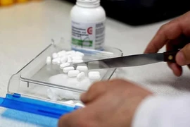 TP.HCM: Người mua thuốc sốt, ho phải khai báo y tế