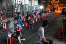 Xét nghiệm khẩn trong đêm người về TP.HCM từ 4 địa phương 