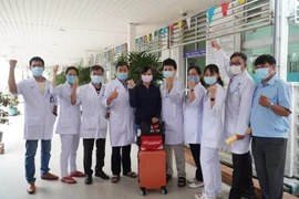 BV Chợ Rẫy điều 13 y bác sĩ tinh nhuệ chi viện Bắc Giang