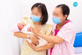 Em chồng mang thai hộ chị dâu hạ sinh bé gái kháu khỉnh ở TP.HCM 