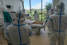 Bệnh viện hồi sức COVID-19 ở TP.HCM đã tiếp nhận 160 bệnh nhân nặng