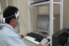 Bệnh viện Chợ Rẫy xét nghiệm kháng thể sau tiêm vaccine COVID-19