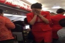 Nữ hành khách la hét làm máy bay chậm 50 phút 