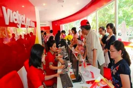 Khách VietJet lấy tài sản bỏ quên tại khu vực soi chiếu