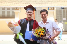 Siêu thành tích của thủ khoa kép về toán học
