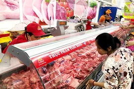 Chặn heo lậu từ Việt Nam sang Trung Quốc