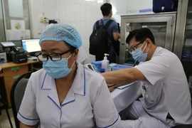 Tiêm vaccine ngừa COVID-19: Bộ Y tế có lưu ý mới 