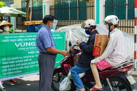 Đón dân về: TP.HCM ​tích cực phối hợp, các nơi tính sao?