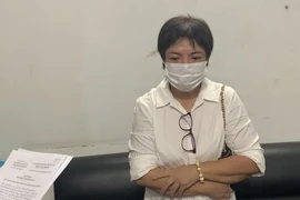 Hàng loạt giám đốc bị khởi tố vì lừa bán găng tay y tế