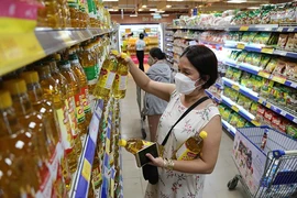 Giá xăng dầu giảm nhưng giá hàng hóa… làm thinh! 
