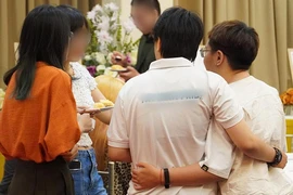 Người chuyển giới khổ sở tìm nơi khám phụ khoa 