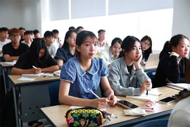 Đào tạo cử nhân luật: Trường chuyên hay đa ngành?