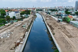 TP.HCM nỗ lực hồi sinh rạch Xuyên Tâm