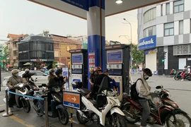 Gỡ nút thắt nguồn cung và giá xăng dầu: Cần tối ưu hóa công cụ thuế và quỹ bình ổn