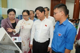 Một năm vận hành chính quyền địa phương 2 cấp: TP.HCM ứng dụng công nghệ, phục vụ người dân nhanh và tốt hơn