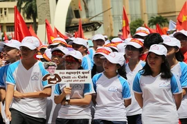 Bố của nam sinh thi Olympia: Con đã là người chiến thắng