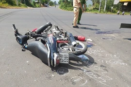 2 học sinh lớp 11 thương vong sau va chạm với xe tải