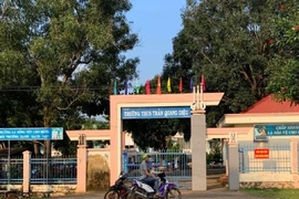 Hiệu trưởng nhiều sai phạm vẫn tại vị: Đề nghị chỉ đạo làm rõ 