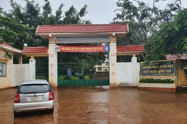 Thanh tra viên Sở Nội vụ Đắk Lắk 'làm luật' người nghi vi phạm