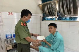 Thiếu úy công an bị thương khi truy bắt nghi phạm ma túy