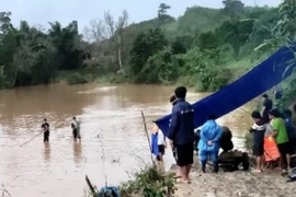 Tìm thấy thi thể 1 phụ nữ rơi xuống suối 