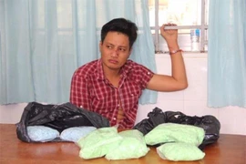 Lái ô tô chở nhiều kg ma túy từ Campuchia về Việt Nam