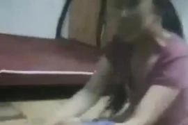 Công an vào cuộc vụ dùng dây thừng hành hạ bé trai tàn nhẫn