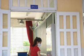 Nghẹn lòng câu chuyện chống COVID-19 của giáo viên, phụ huynh