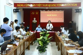 Bình Phước họp báo vụ lãnh đạo HĐND huyện cự cãi đo thân nhiệt