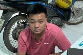 Thanh niên 22 tuổi dâm ô bé gái trong nhà vệ sinh trường học