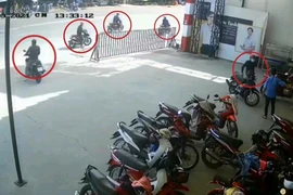 Bình Dương: Nhóm dàn cảnh cướp xe ở siêu thị