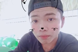 Công an truy tìm thanh niên dùng dao đâm 5 người thương vong