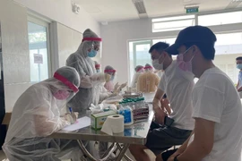 Khẩn: Bình Dương tìm người liên quan ca nhiễm COVID-19