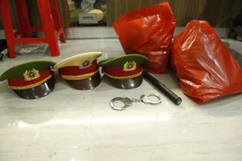Vây ráp một căn nhà ở Bình Dương, bắt giữ kẻ giả danh công an lừa đảo