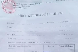 1 điều dưỡng tại Bình Dương ‘tuồn’ giấy xét nghiệm COVID ra ngoài bán