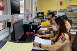 CSGT Bình Dương tiếp nhận hồ sơ đăng ký xe theo ngày với từng địa phương