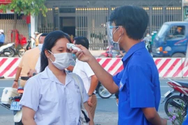 Bình Dương: Học sinh lớp 12 ba huyện vùng xanh đi học trở lại vào đầu tháng 11