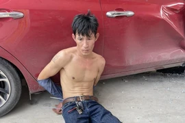 CSGT Bình Dương truy bắt kẻ trộm tẩu thoát bằng ô tô