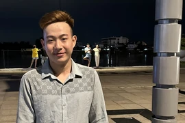 Bình Dương: Đôi nam nữ và 1 bé gái rơi xuống sông Sài Gòn được 2 thanh niên cứu sống