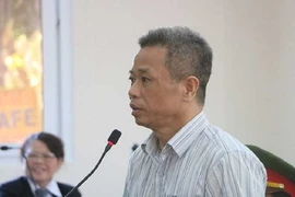 Tạm đình chỉ điều tra đối với cựu Bí thư thị xã Bến Cát 