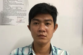 Bị nhắc vì nẹt pô xe máy gây ồn, dùng dao tấn công rồi bỏ trốn