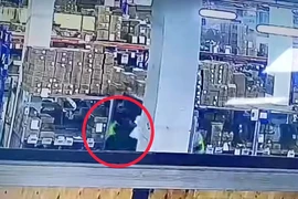Bình Dương: Nam công nhân bị xe nâng tông chết trong công ty