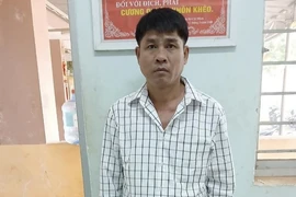 Truy nã gã đàn ông đột nhập vào nhà hiếp dâm bé gái rồi cướp tài sản