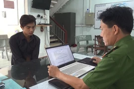 Bực tức vì bị cha đánh, nam thanh niên ra phố gây sự rồi giết người
