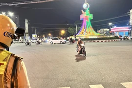 Bình Dương: Đánh cảnh sát giao thông khi bị đo nồng độ cồn